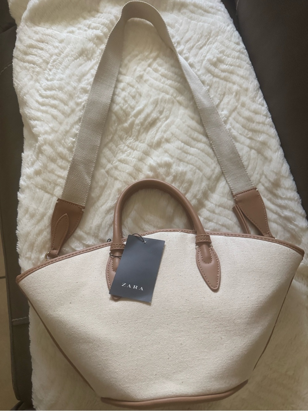 Zara Cream Canvas Tote with Tan Trim and Shoulder Strap - Picture 2 of 7
